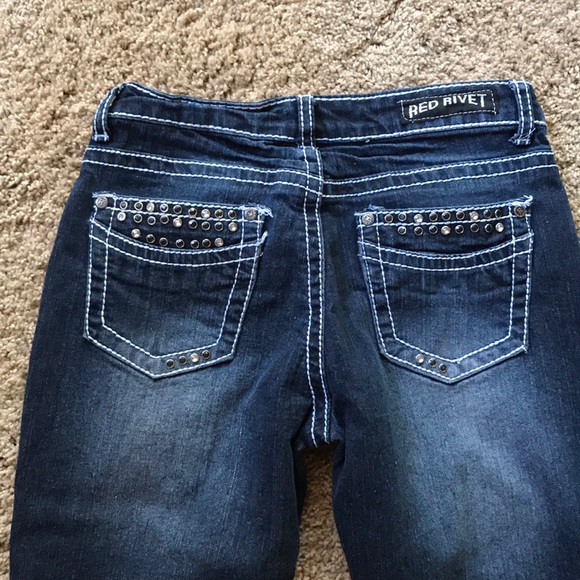 Red Rivet jeans - Picture 5 of 5